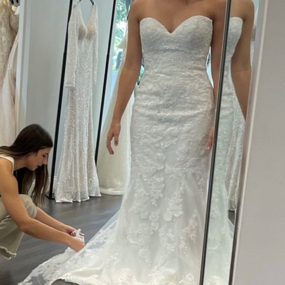 Wedding Dress - Picture 3 of 3